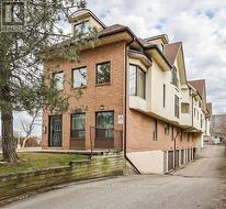 201 - 4872 VALLEY WAY  Niagara Falls, ON L2E 1W3