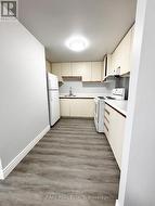 7 - 99 BELLEVUE AVENUE  Toronto, ON M5T 2N8