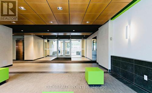 507 - 666 Spadina Avenue, Toronto, ON - Indoor Photo Showing Other Room