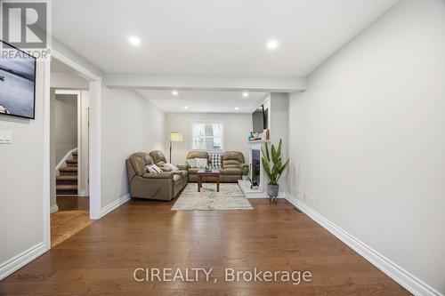 27 Pine Avenue S, Mississauga, ON - Indoor