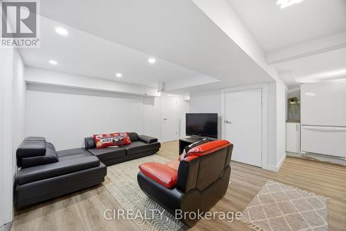 27 Pine Avenue S, Mississauga, ON - Indoor