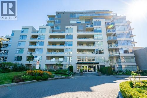 005 9298 UNIVERSITY CRESCENT  Burnaby, BC V5A 4X8