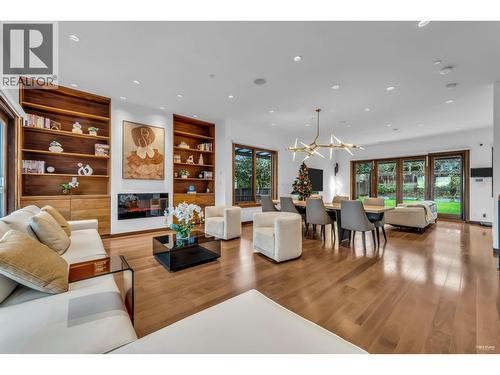 2227 Haywood Avenue, West Vancouver, BC - Indoor Photo Showing Living Room