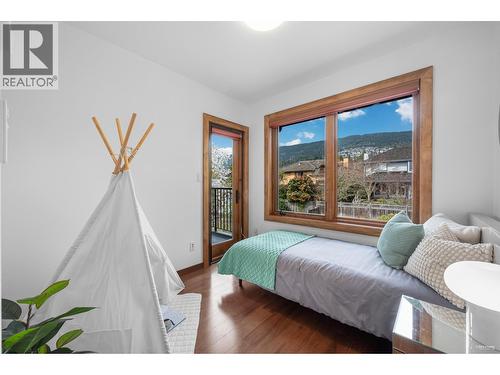 2227 Haywood Avenue, West Vancouver, BC - Indoor Photo Showing Bedroom