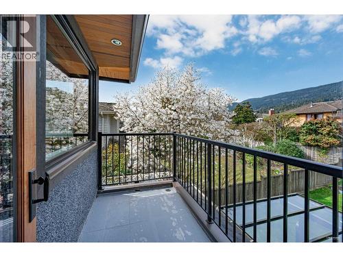 2227 Haywood Avenue, West Vancouver, BC - Outdoor With Exterior