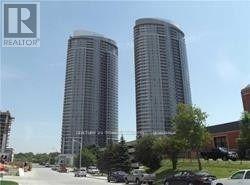 2118 - 135 VILLAGE GREEN SQUARE  Toronto, ON M1S 0G4