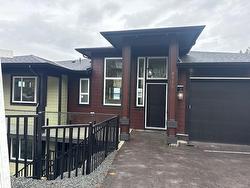 Lower-8211 HARVEST PLACE|Eastern Hillsides  Chilliwack, BC V4Z 0E4