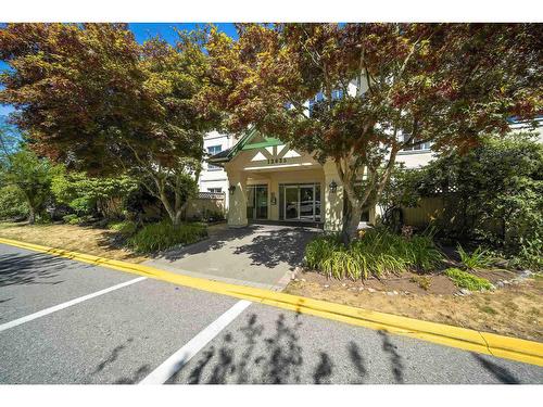 118 12633 72 AVENUE  Surrey, BC V3W 0A4