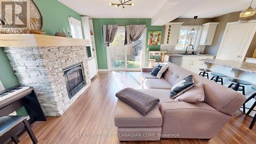 120 Edison Street, St. Marys, ON - Indoor Photo Showing Living Room With Fireplace