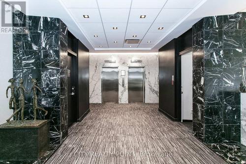 303 - 9 Deer Park Crescent, Toronto, ON - Indoor Photo Showing Other Room