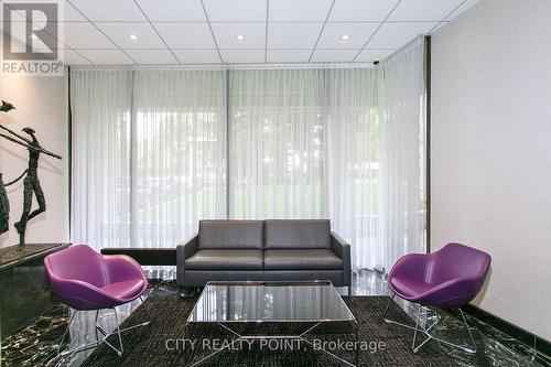 303 - 9 Deer Park Crescent, Toronto, ON - Indoor Photo Showing Other Room