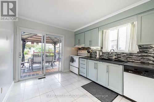 850 Monaghan Avenue, Oshawa, ON - Indoor Photo Showing Kitchen