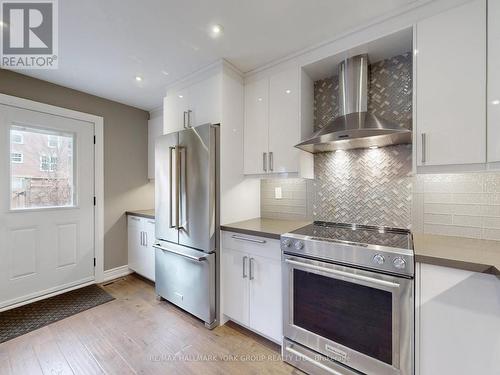 139 John West Way, Aurora, ON - Indoor Photo Showing Kitchen With Stainless Steel Kitchen With Upgraded Kitchen