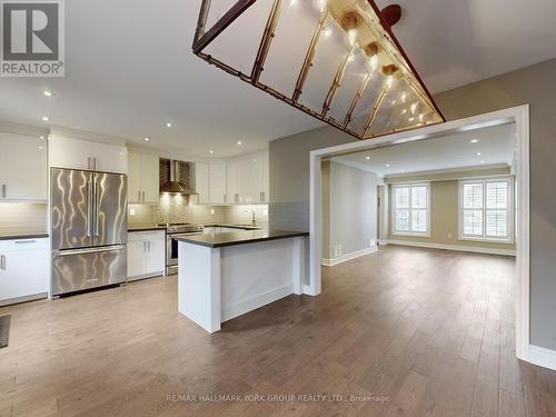 139 John West Way, Aurora, ON - Indoor Photo Showing Kitchen With Stainless Steel Kitchen With Upgraded Kitchen