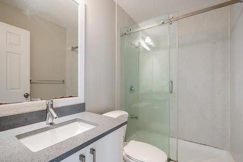 13261 66B Avenue, Surrey, BC - Indoor Photo Showing Bathroom