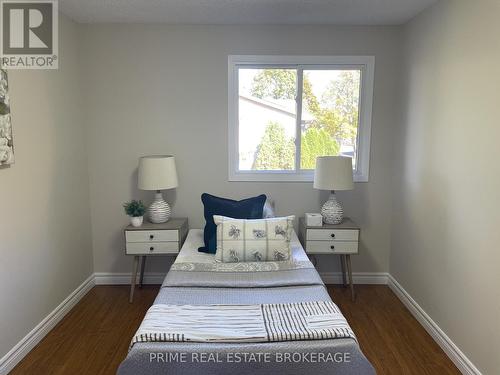35 Waterman Avenue, London South (South R), ON - Indoor Photo Showing Bedroom
