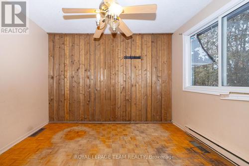 7 Coolbrook Cr Crescent, Ottawa, ON - Indoor Photo Showing Other Room
