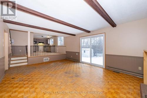 7 Coolbrook Cr Crescent, Ottawa, ON - Indoor Photo Showing Other Room