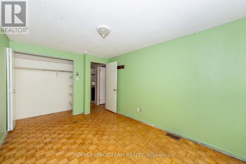 7 Coolbrook Cr Crescent, Ottawa, ON - Indoor Photo Showing Other Room