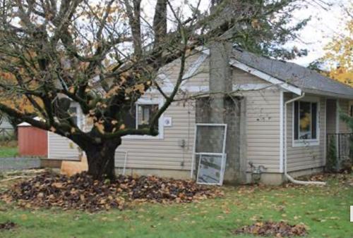 8881 NOWELL STREET|Chilliwack Proper South  Chilliwack, BC V2P 4X3