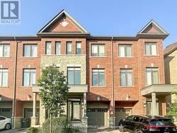 27 - 409 LADYCROFT TERRACE  Mississauga, ON L5A 0A7