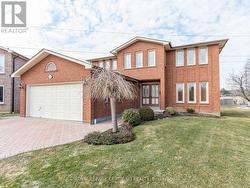 4261 CAPILANO COURT  Mississauga, ON L4W 4H9