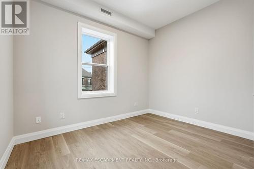 4 - 231 Park Street N, Hamilton, ON - Indoor Photo Showing Other Room