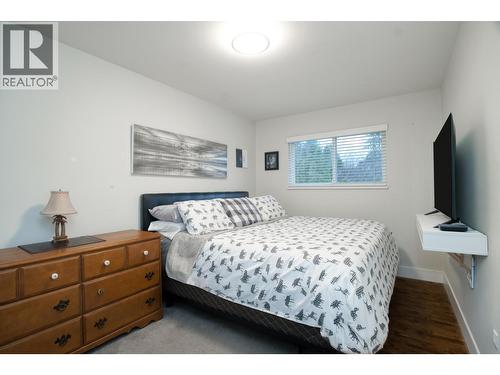 1096 Glade Court, Port Coquitlam, BC - Indoor Photo Showing Bedroom