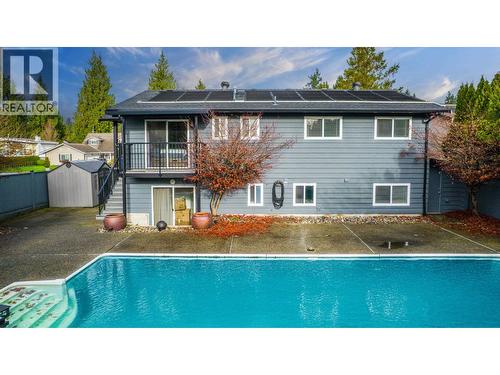 1096 Glade Court, Port Coquitlam, BC - Outdoor With In Ground Pool
