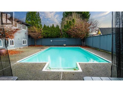 1096 Glade Court, Port Coquitlam, BC - Outdoor With In Ground Pool With Backyard