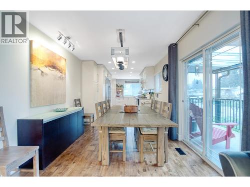 1096 Glade Court, Port Coquitlam, BC - Indoor Photo Showing Dining Room
