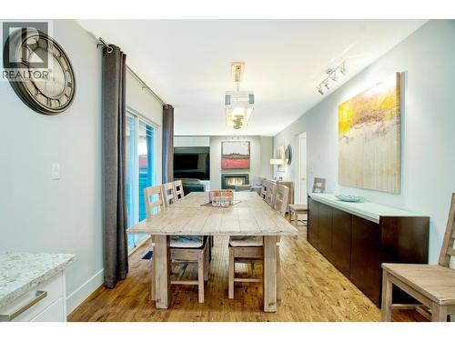 1096 Glade Court, Port Coquitlam, BC - Indoor Photo Showing Dining Room