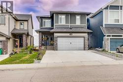247 Hillcrest Heights SW  Airdrie, AB T4B 3Z2