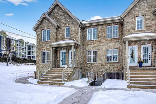 122 Rue Blanchard  Saint-Jérôme, QC J7Y 0B5