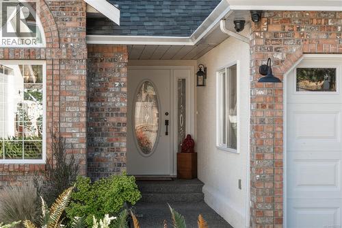 Main entry - 10091 View St, Chemainus, BC - Outdoor