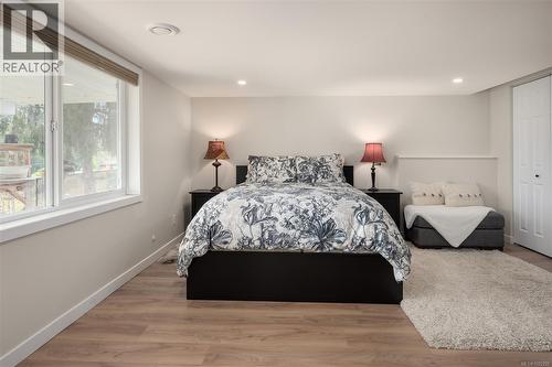 Suite's huge primary bedroom. - 10091 View St, Chemainus, BC - Indoor Photo Showing Bedroom