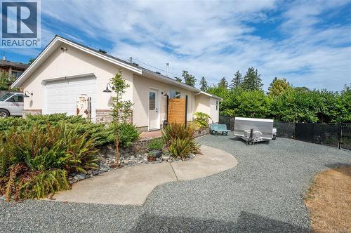 Detached shop with 2-piece bathroom. - 10091 View St, Chemainus, BC - Outdoor