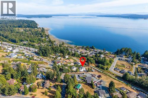 West coast at its best. - 10091 View St, Chemainus, BC - Outdoor With Body Of Water With View