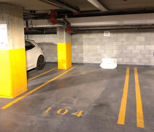 Parking - Ss1-104-1182 Rue Crescent, Montréal (Ville-Marie), QC 