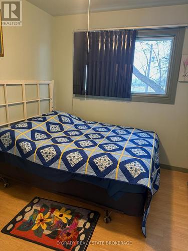 4472 Lords Mills Road, Augusta, ON - Indoor Photo Showing Bedroom