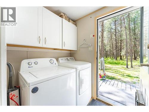 6996 95 Highway, Kingsgate, BC 