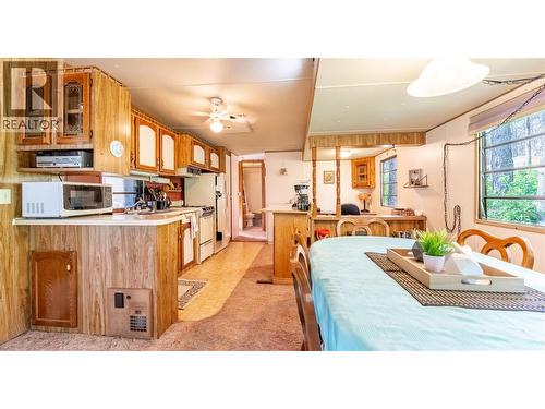 6996 95 Highway, Kingsgate, BC 