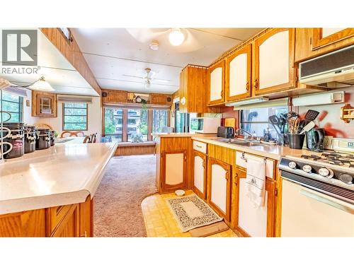 6996 95 Highway, Kingsgate, BC 