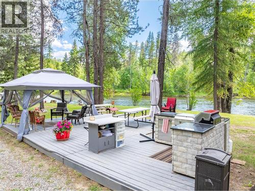 6996 95 Highway, Kingsgate, BC 