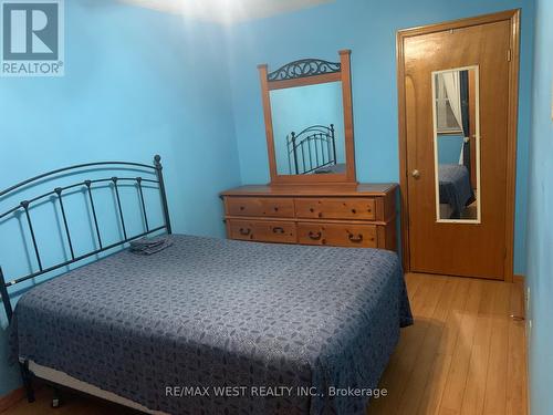 18 David Drive, Toronto, ON - Indoor Photo Showing Bedroom