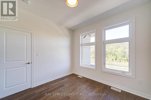 87 Mccague Avenue, Richmond Hill, ON - Indoor Photo Showing Other Room