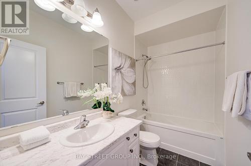 87 Mccague Avenue, Richmond Hill, ON - Indoor Photo Showing Bathroom