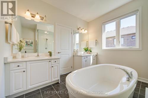 87 Mccague Avenue, Richmond Hill, ON - Indoor Photo Showing Bathroom