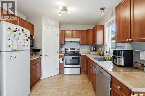 111 Dulmage Crescent, Saskatoon, SK - Indoor Photo Showing Kitchen With Double Sink
