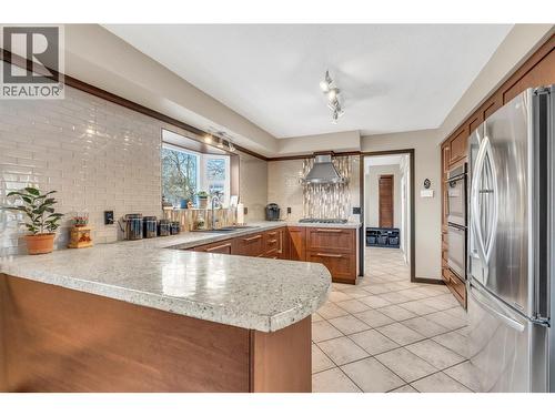 10112 Beavis Place, Summerland, BC - Indoor